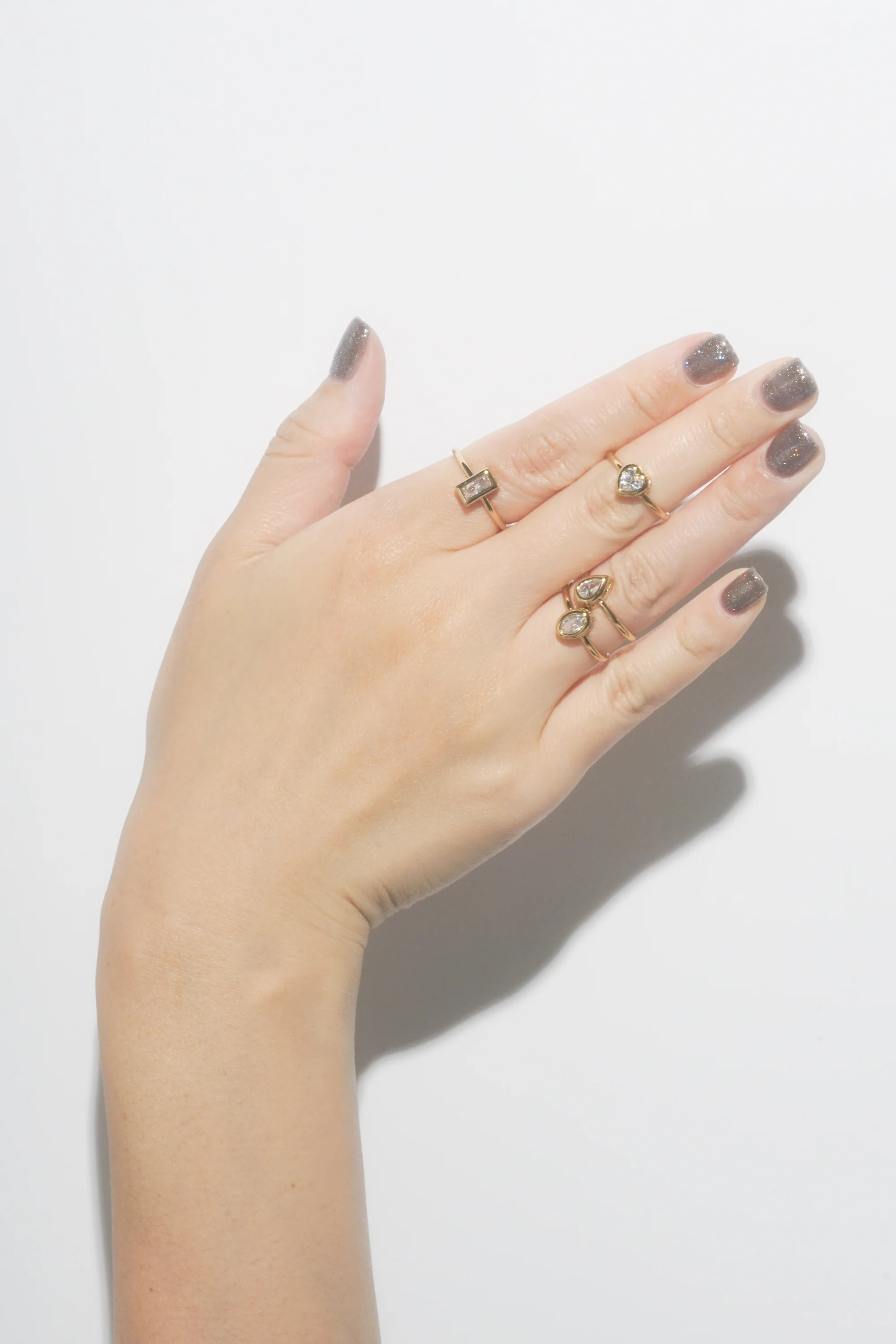 Diamante Teardrop Bezel Ring - Image 3